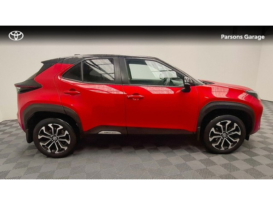 2023 Toyota Yaris Cross  €27,995