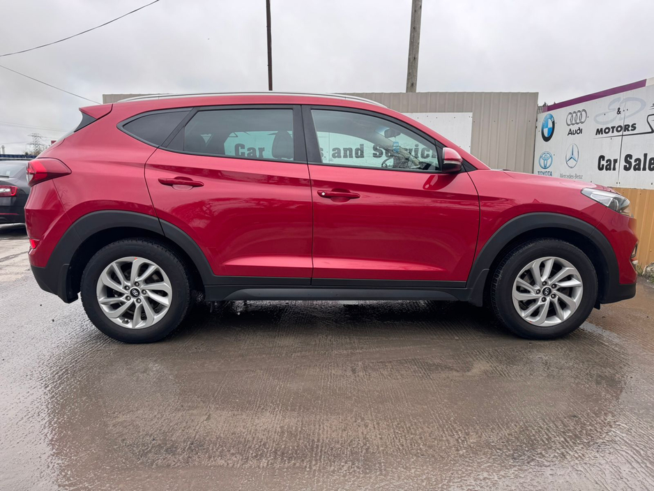 2018 Hyundai Tucson - image 2