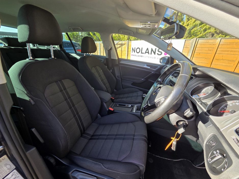 2017 Volkswagen Golf - image 19