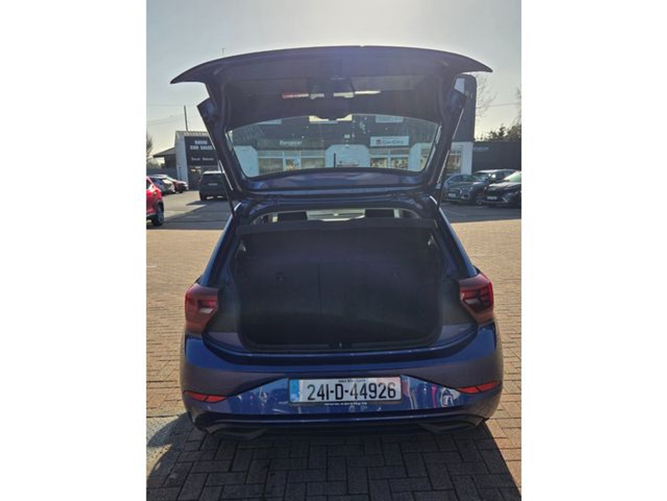 2024 Volkswagen Polo - image 6