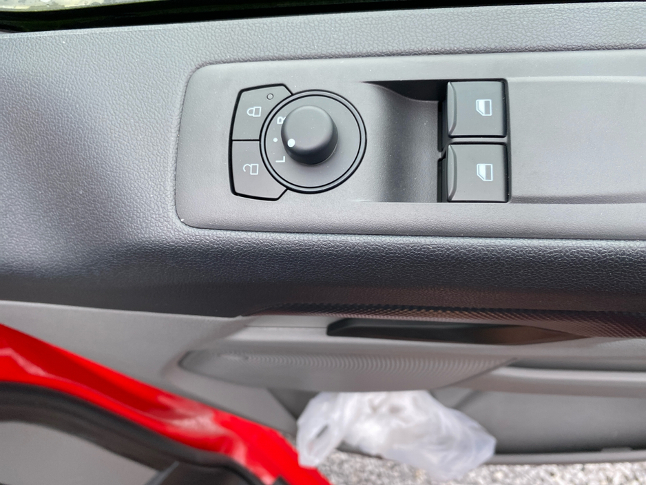 2026 Ford Transit Custom 2.0 TDCI SWB..18" Wheels €35,950