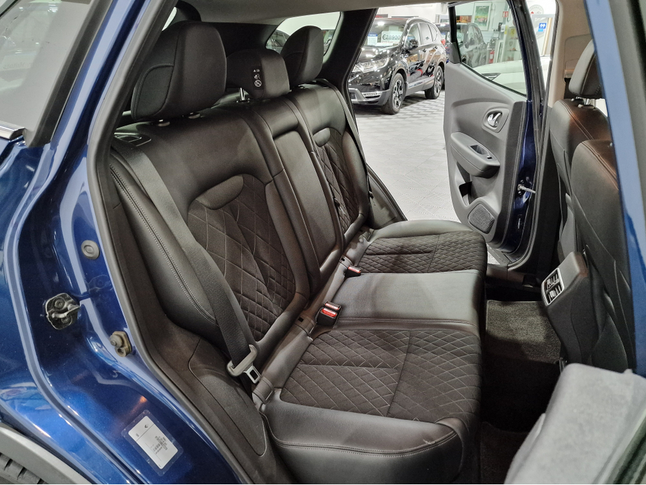 2020 Renault Kadjar - image 11