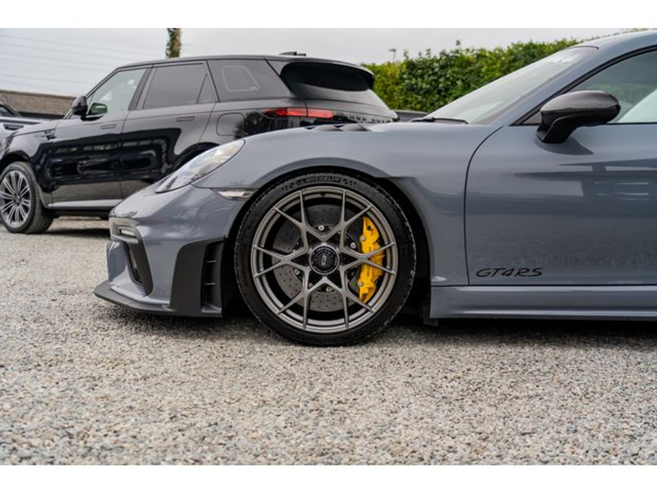 2023 Porsche Cayman - image 16