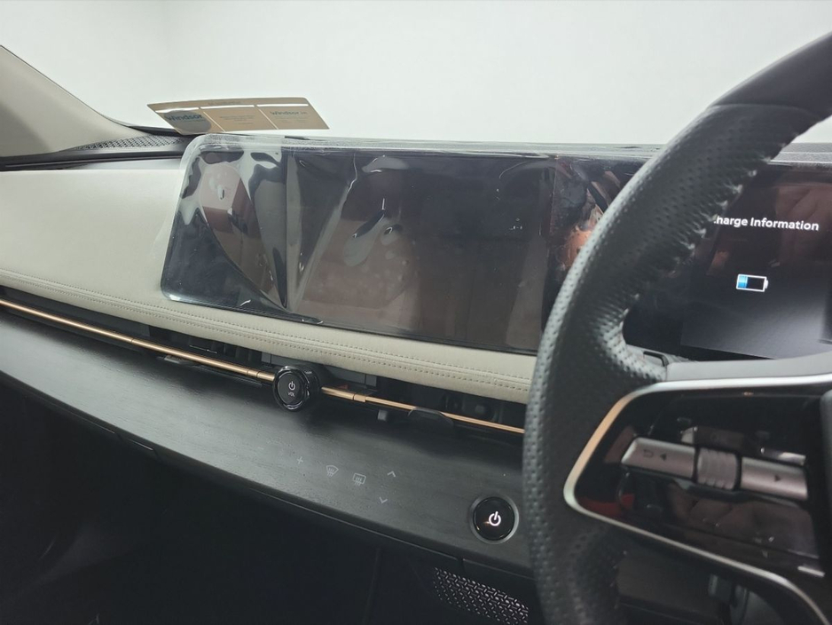 2025 Nissan Ariya - image 12