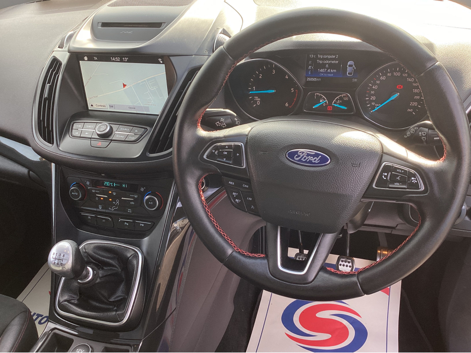 2018 Ford Kuga - image 11