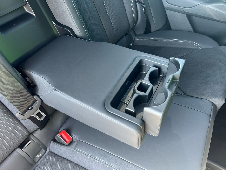 2025 Skoda Enyaq - image 13