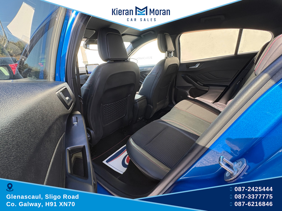 2019 Ford Focus - image 14