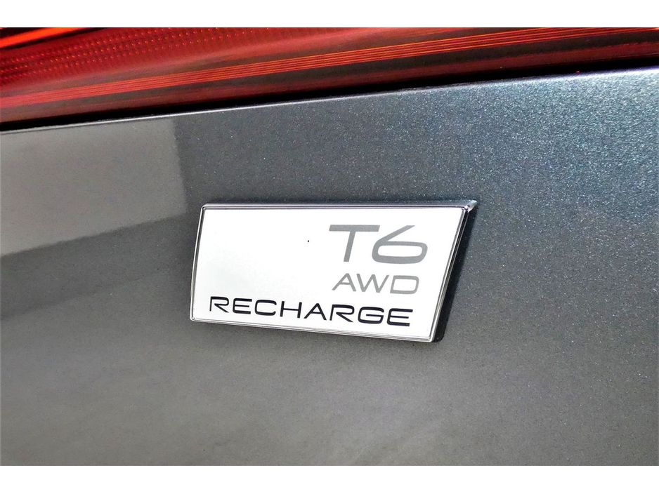 2023 Volvo XC60 - image 19