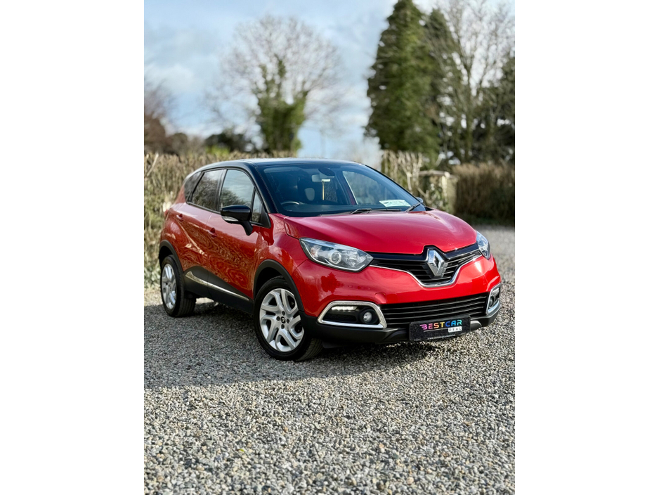 2019 Renault Captur - image 2