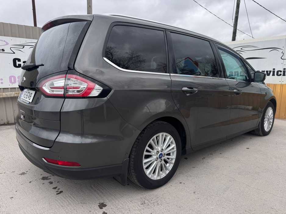 2017 Ford Galaxy - image 11