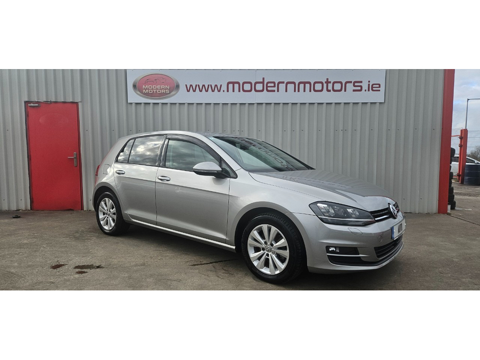 2016 Volkswagen Golf - image 4