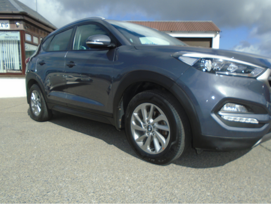 2016 Hyundai Tucson - image 9