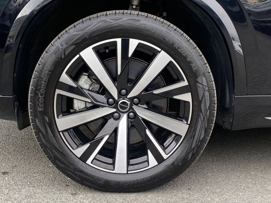 2025 Volvo XC90 - image 10