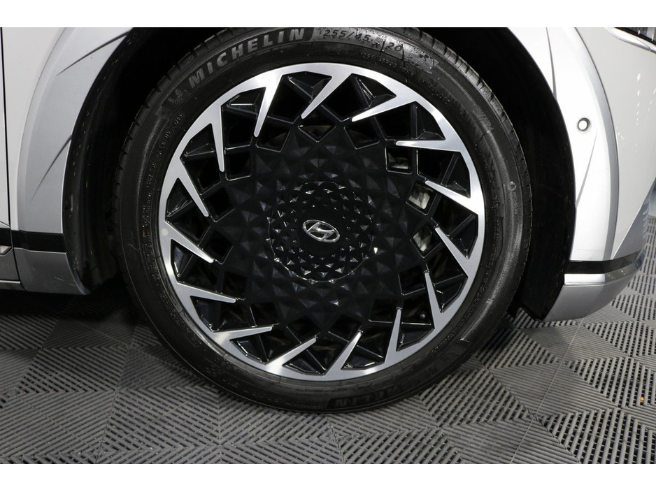 2024 Hyundai Ioniq 5 - image 4