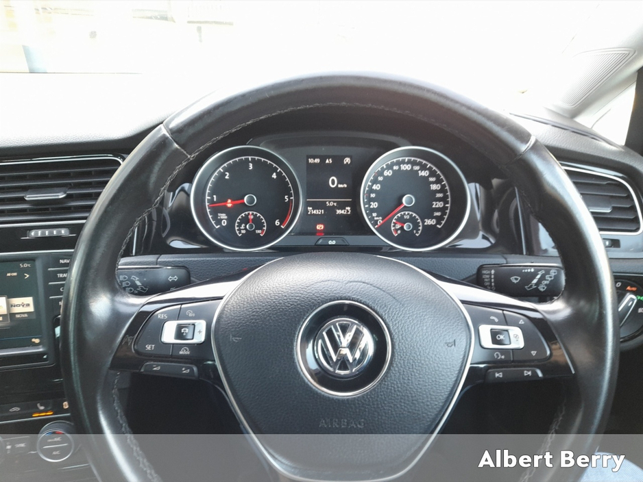 2017 Volkswagen Golf - image 15