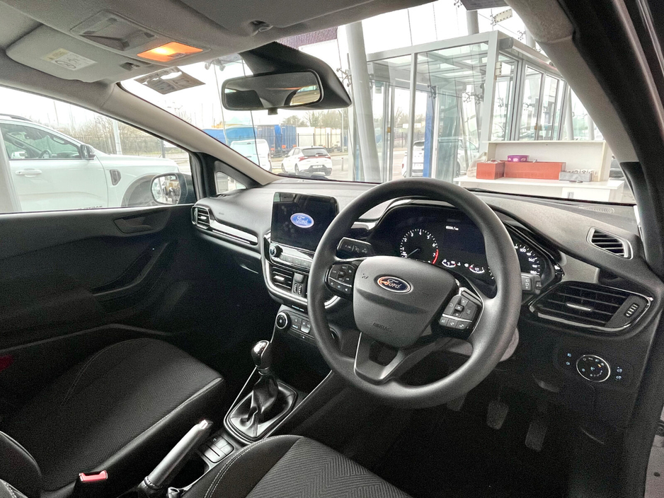 2022 Ford Fiesta - image 14