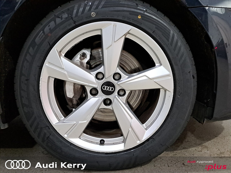 2021 Audi A6 - image 9