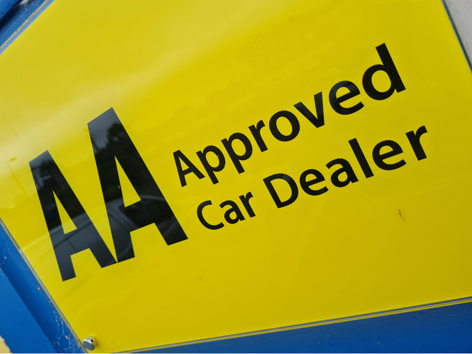 2017 Volkswagen Polo 1.2 TSI DSG // LOW KMS // 6 MONTH WARRANTY // €13,450