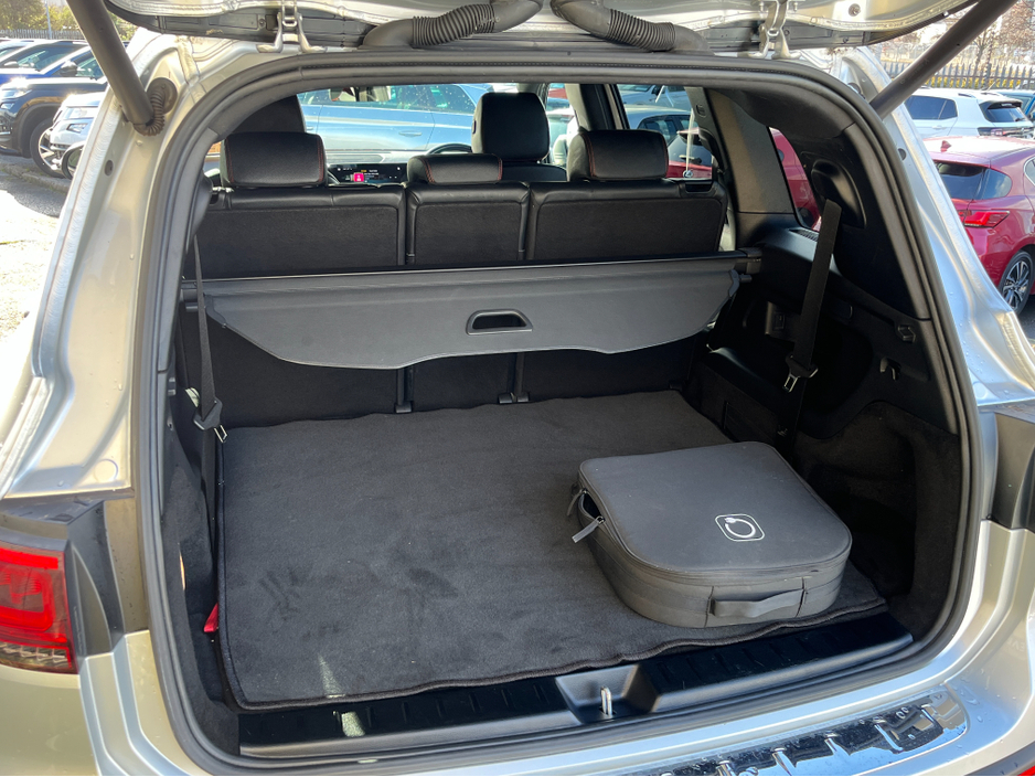 2023 Mercedes-Benz EQB - image 9