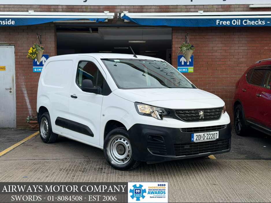 2020 Peugeot Partner - image 10