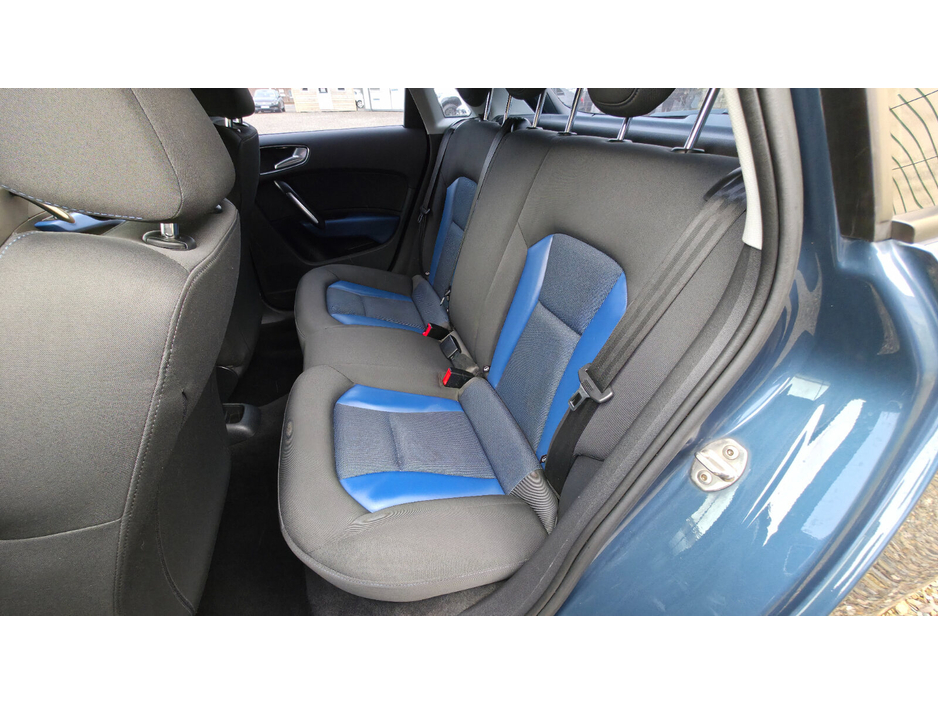 2017 Audi A1 - image 14