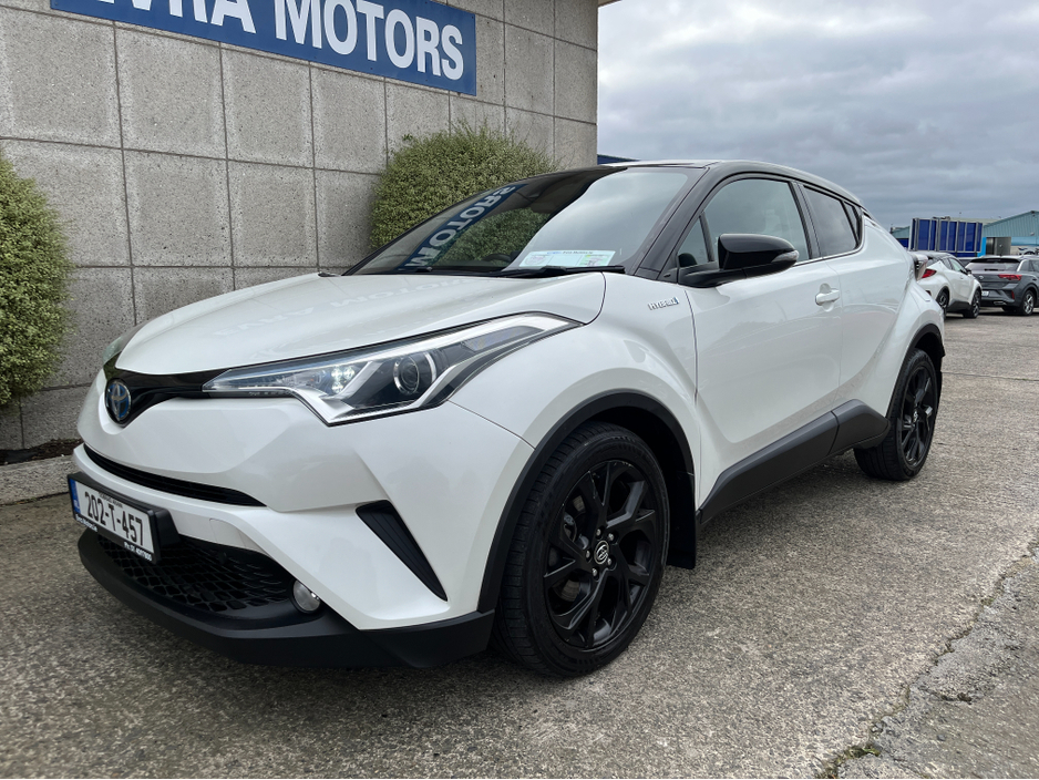 2020 Toyota C-HR HYBRID LUNA SPORT AUTOMATIC 1.8 PETROL //ADAPTIVE CRUISE CONTROL//KEYLESS ENTRY//REVERSE CAMERA//HEATED SEATS// €22,950