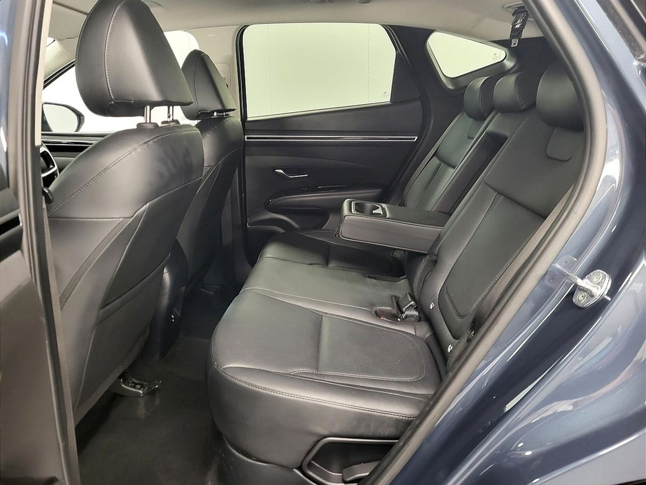 2022 Hyundai Tucson - image 9