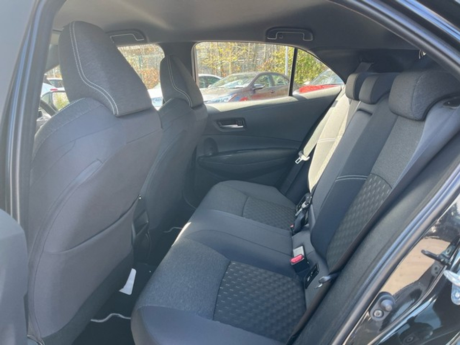 2024 Toyota Corolla - image 7