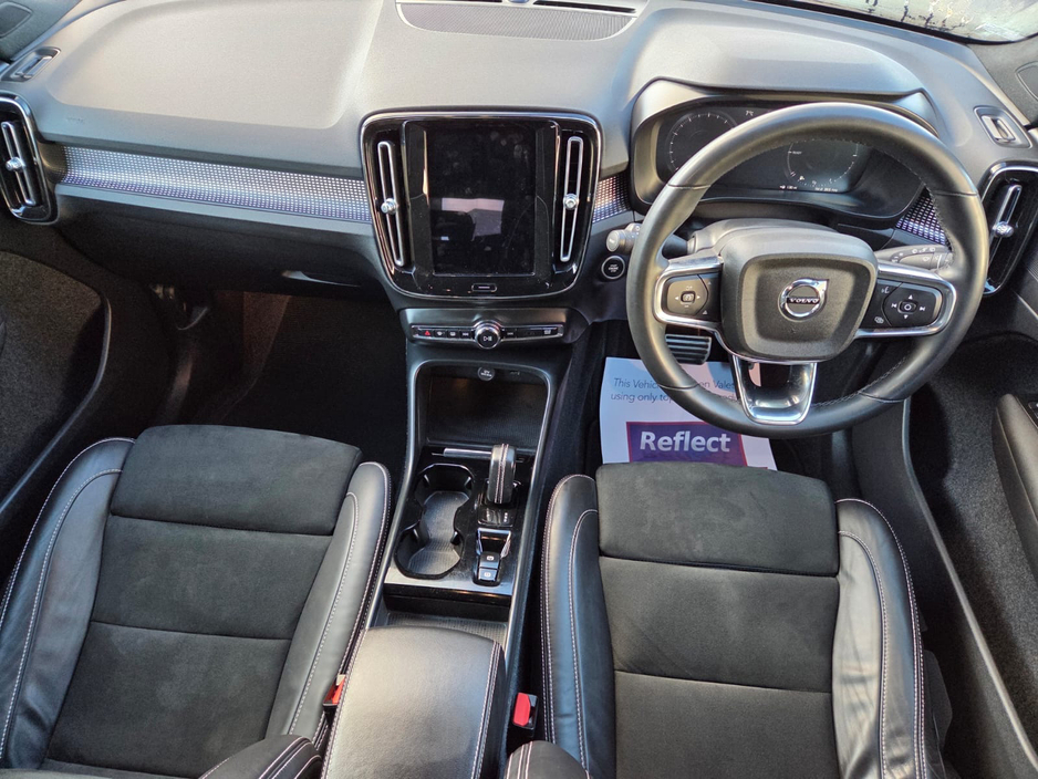 2022 Volvo XC40 R-DESIGN T4 RECHARGE €27,950