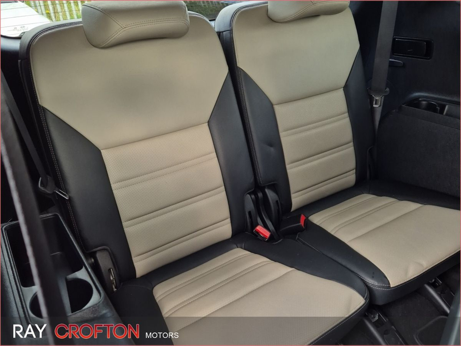 2019 Kia Sorento - image 26