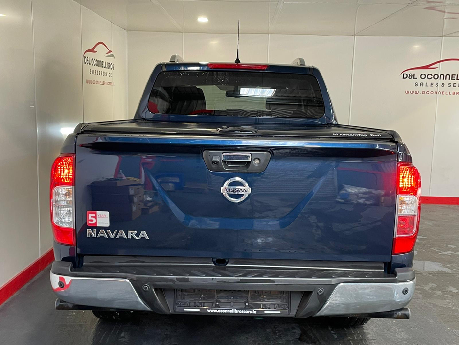 2021 Nissan Navara - image 6