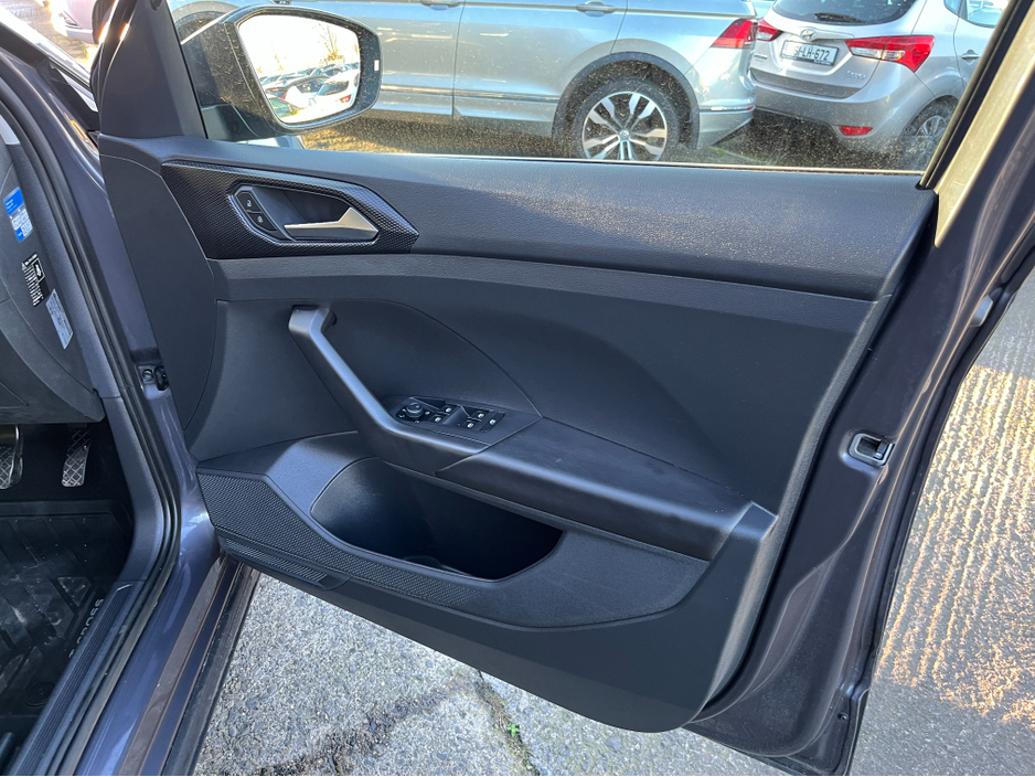 2022 Volkswagen T-Cross AUTOMATIC 1.0 PETROL //REVERSE CAMERA//KEYLESS ENTRY// €24,950