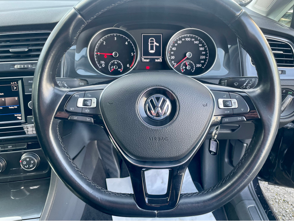 2019 Volkswagen Golf - image 11