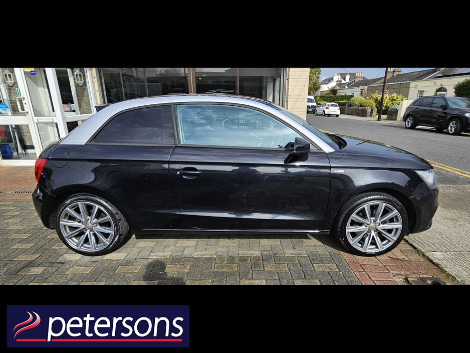 2012 Audi A1 - image 10