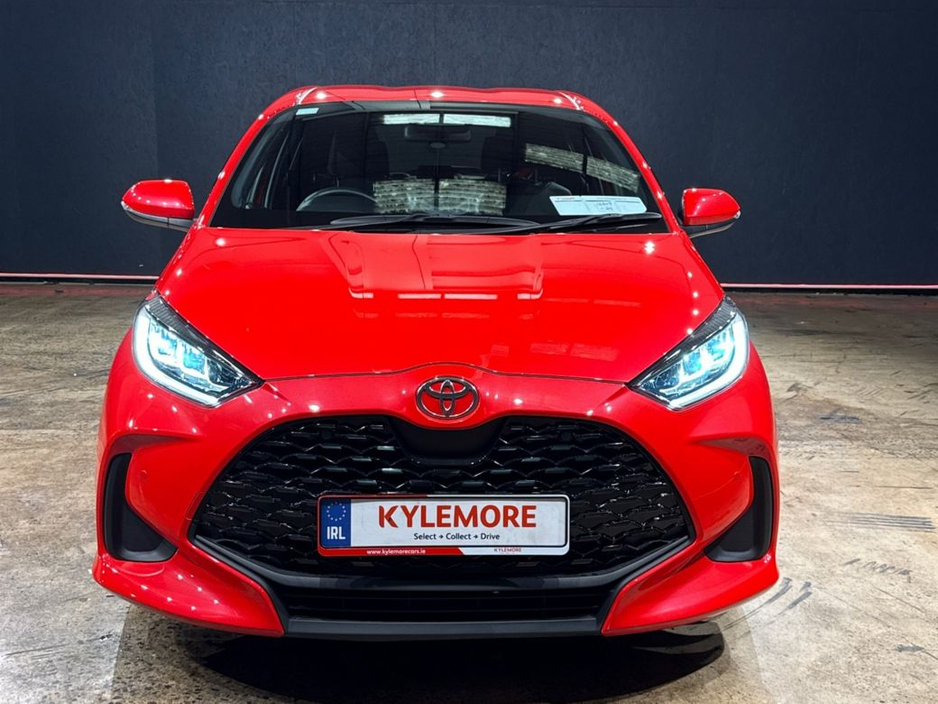 2024 Toyota Yaris - image 8