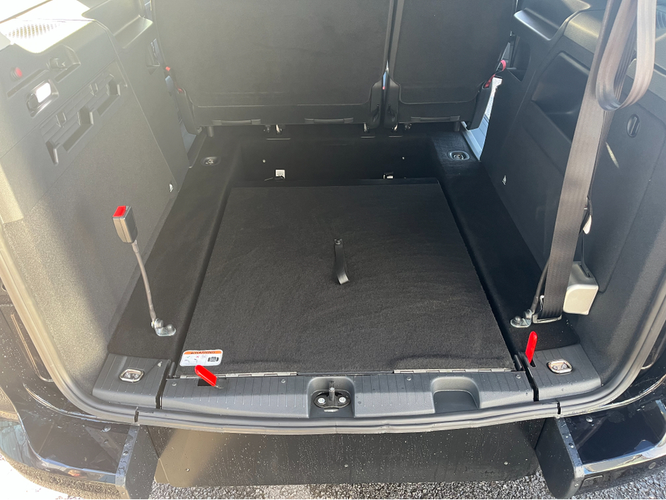 2026 Ford Tourneo Connect Titanium Auto, Wheelchair Accessible (Taxi Spec) €66,000