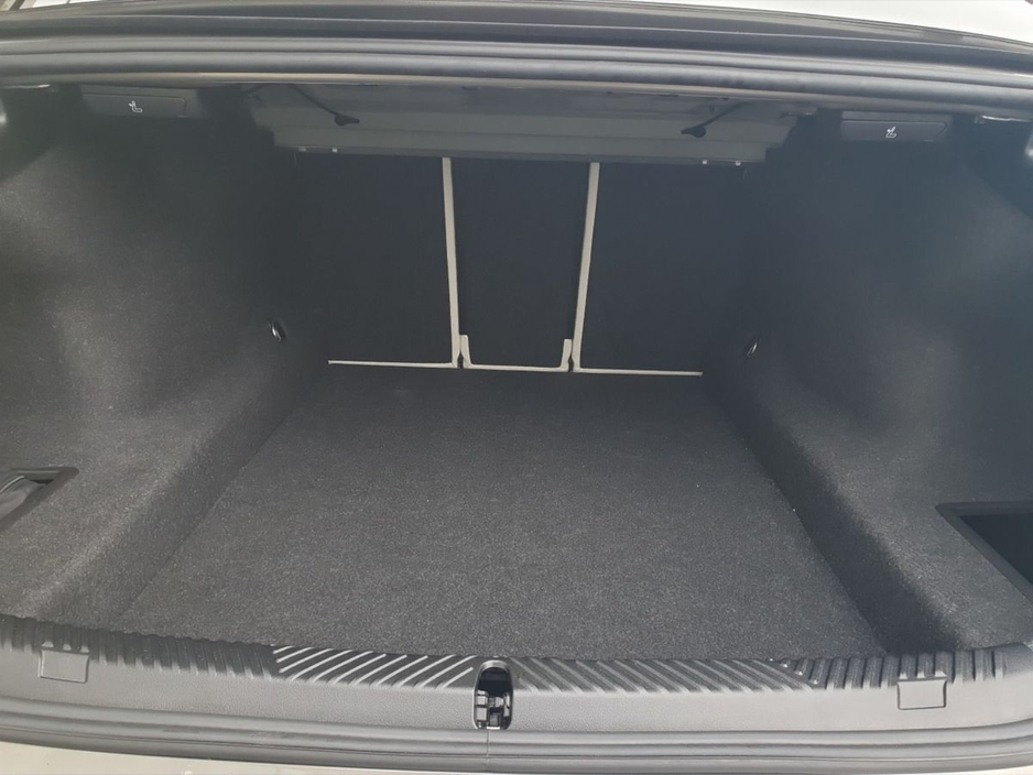 2024 BMW 5 Series - image 13