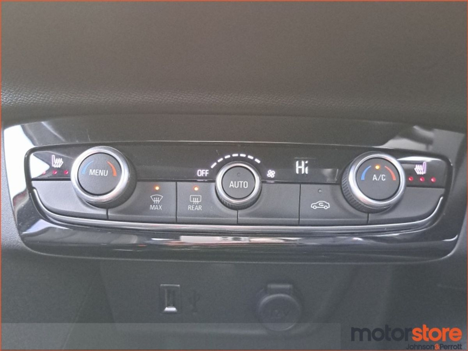 2021 Opel Corsa - image 19