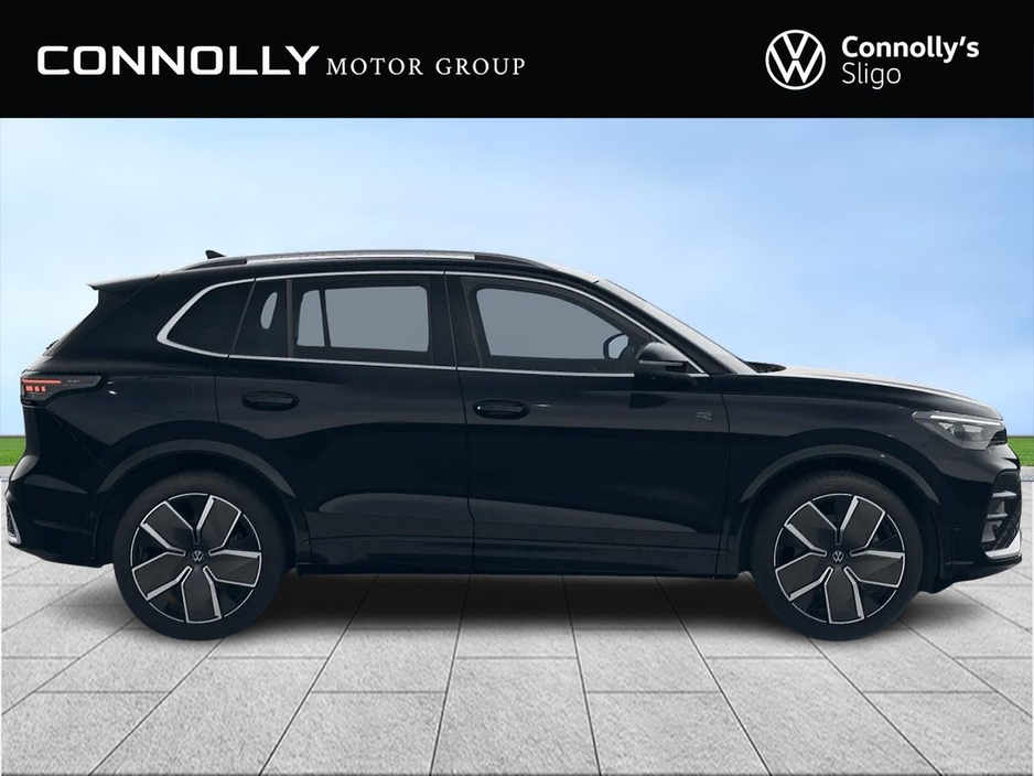 2026 Volkswagen Tiguan - image 3