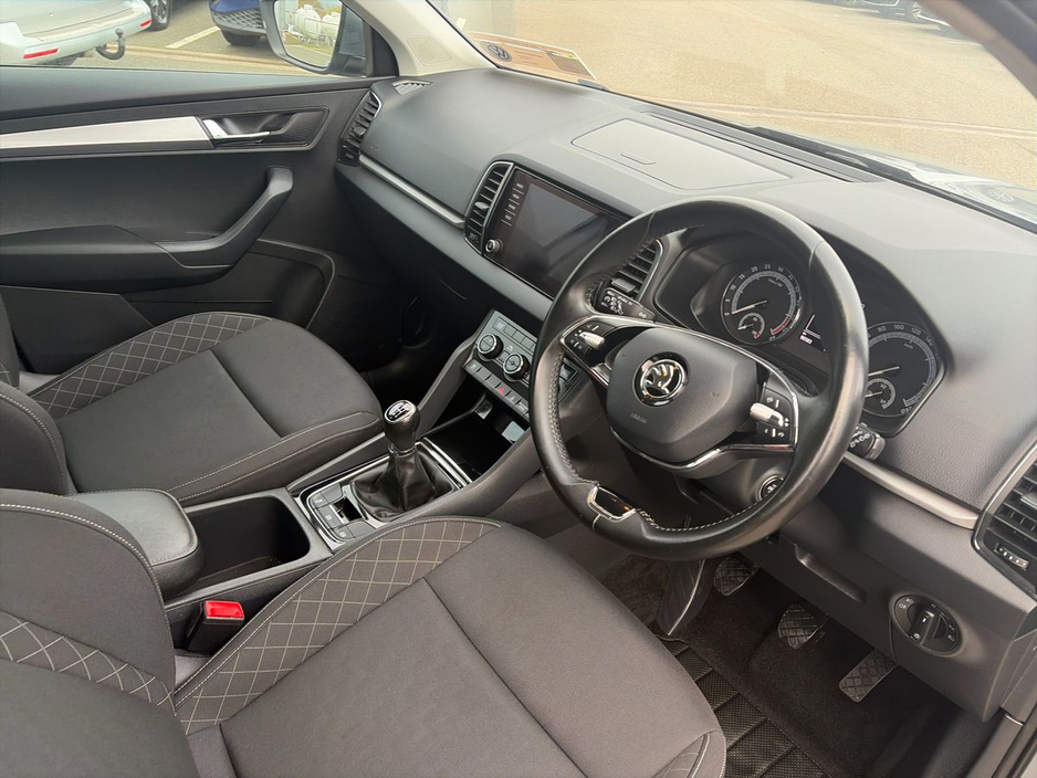 2021 Skoda Karoq - image 6