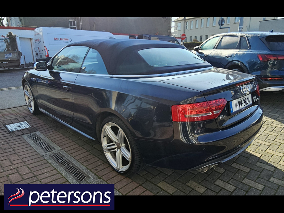 2011 Audi A5 - image 12