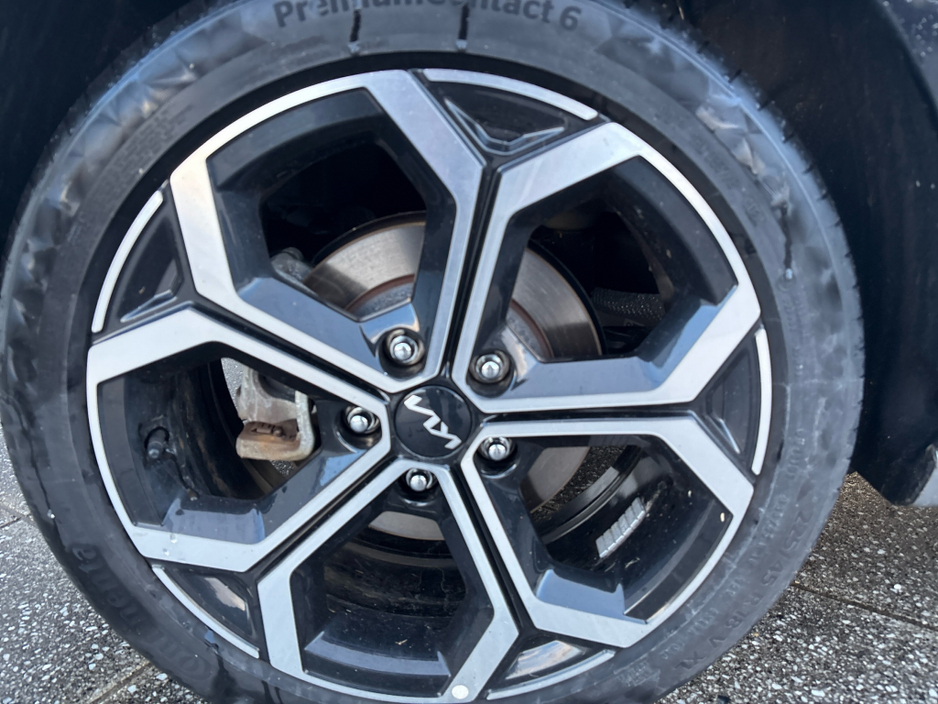 2025 Kia Niro HEV SEM €37,950