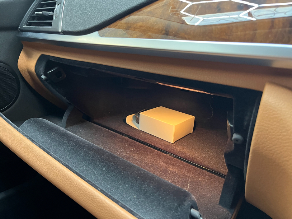 2018 BMW 3 Series - image 19