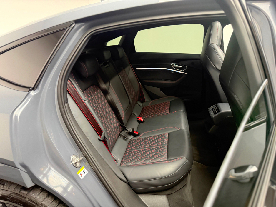 2024 Audi Q8 e-tron S LINE 55 E-TRON *PAN ROOF* €79,990