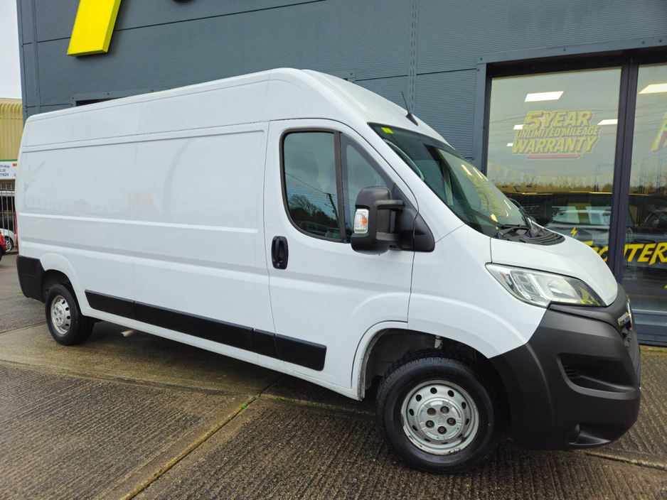 2022 Opel Movano  €16,000