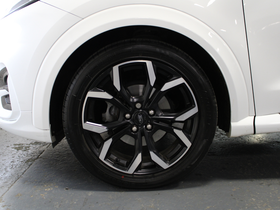 2021 Ford Puma - image 12