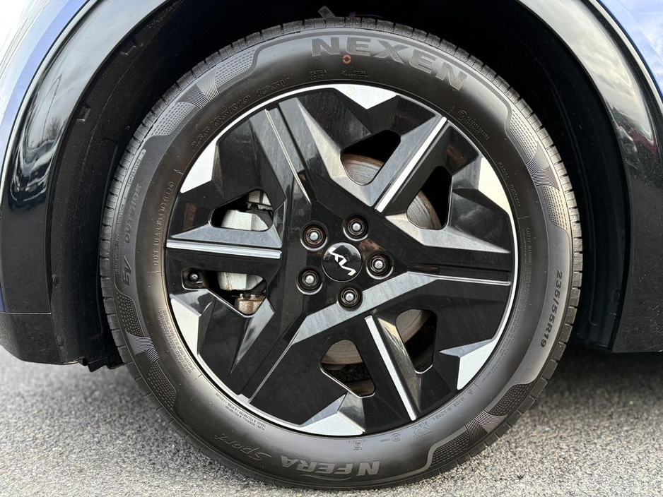 2025 Kia EV6 - image 5