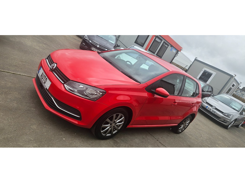 2015 Volkswagen Polo - image 20