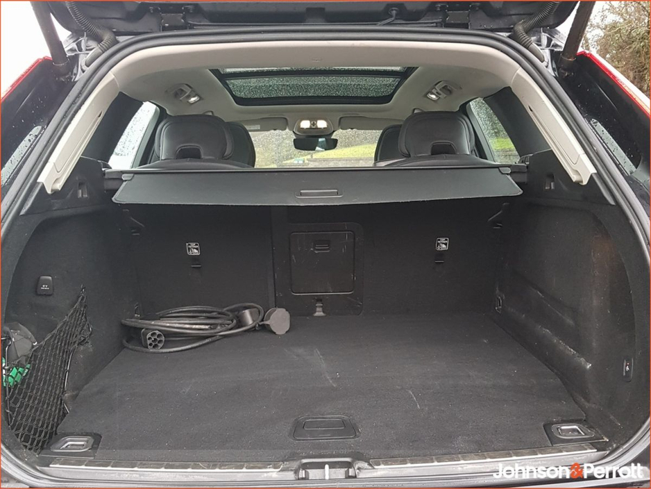 2022 Volvo XC60 T6 350bhp AWD PHEV Inscription (Twe Year Selekt Warranty + Two Year Service Plan) €48,900