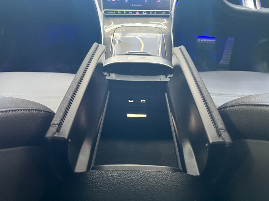 2024 Mercedes-Benz C Class - image 24
